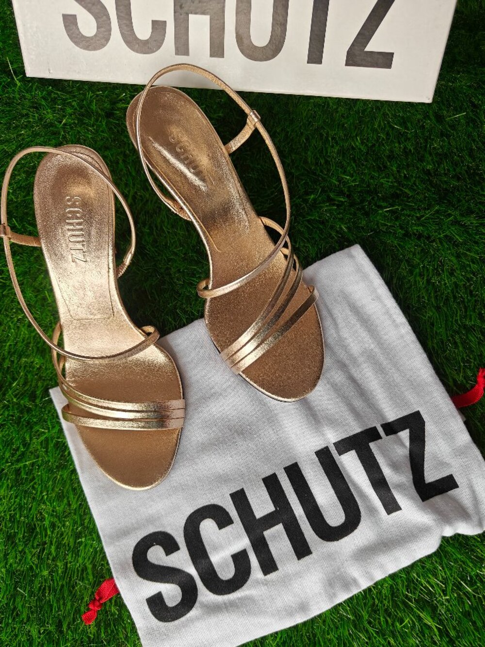 SCHUTZ WOMEN'S ANNIE CURVE METALIC DRESS SANDALS (SIZE 7 B)